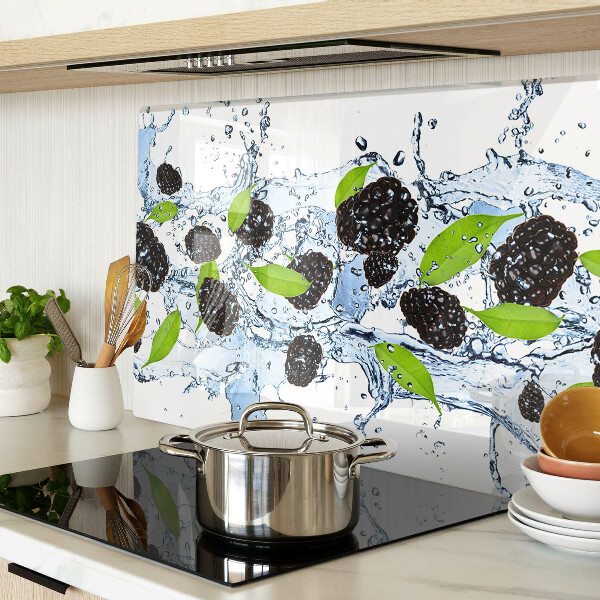 Tagliere in vetro con stampa motivo frutta immersa nell'acqua