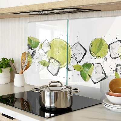 Tagliere in vetro con motivo di limoni immersi in acqua ghiacciata