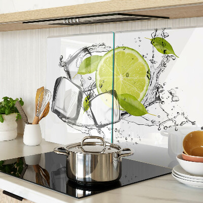 Tagliere in vetro temperato con decorazione a limone, ghiaccio e foglie