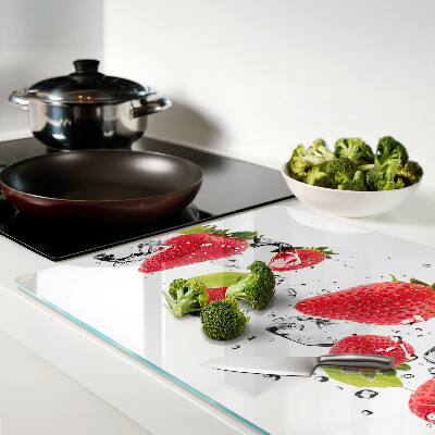 Tagliere in vetro con decorazione di fragole e effetto ghiaccio