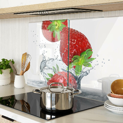 Tagliere in vetro temperato con motivo fragole immerse in acqua