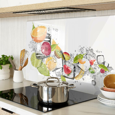 Tagliere in vetro con motivo di frutta immersa in acqua