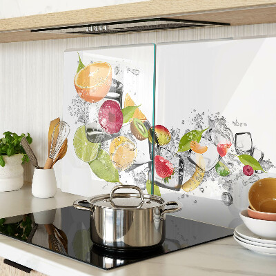 Tagliere in vetro con motivo di frutta immersa in acqua