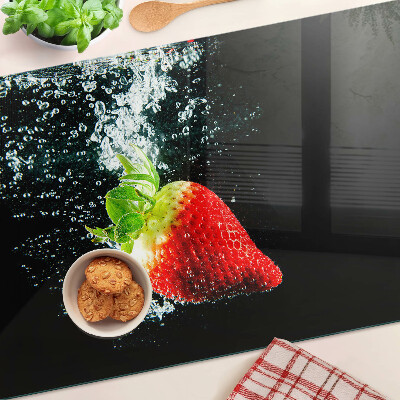 Tagliere in vetro temperato con motivo fragola immersa in acqua