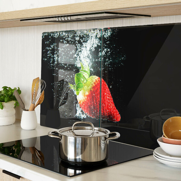 Tagliere in vetro temperato con motivo fragola immersa in acqua