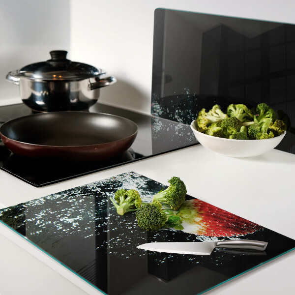 Tagliere in vetro temperato con motivo fragola immersa in acqua