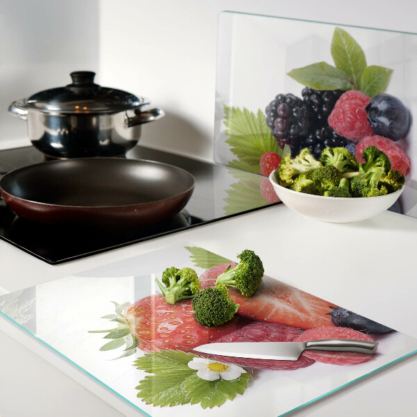 Tagliere in vetro temperato con stampa a tema frutti di bosco