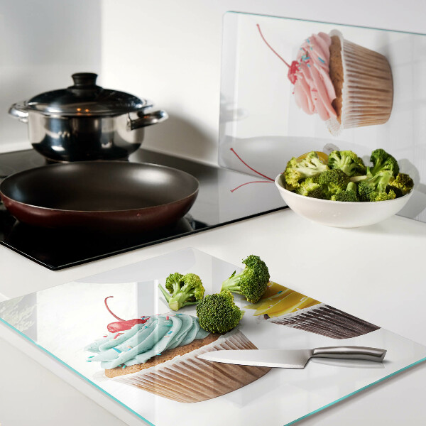 Tagliere in vetro temperato con stampa a motivo cupcake con panna montata e ciliegia