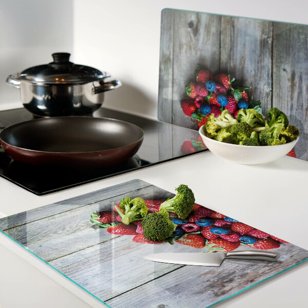 Tagliere in vetro temperato con stampa a cuore con motivo frutti di bosco