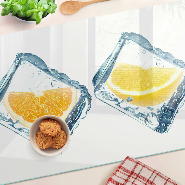 Tagliere in vetro con decoro a frutta congelata