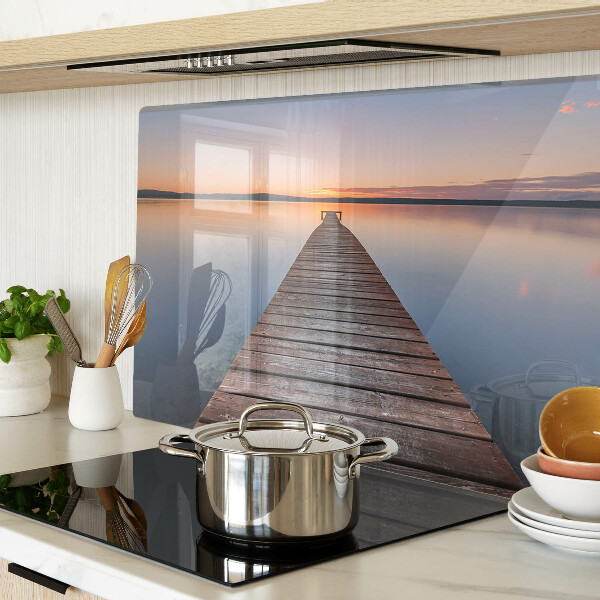 Tagliere in vetro temperato con stampa raffigurante un pontile sul lago al tramonto