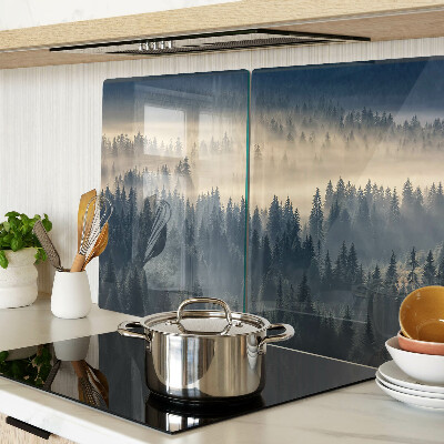Tagliere in vetro con stampa a tema scenario boschivo nebbioso