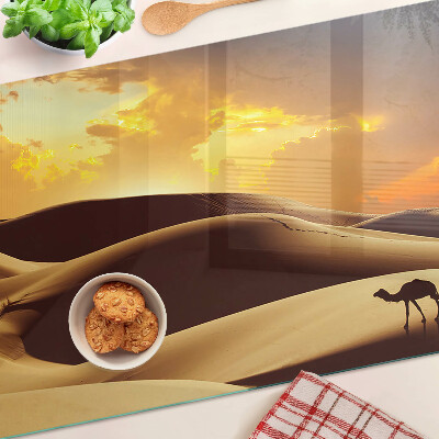 Tagliere in vetro temperato con stampa di un paesaggio desertico al tramonto