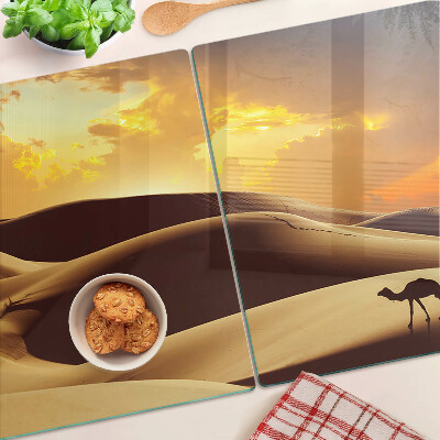 Tagliere in vetro temperato con stampa di un paesaggio desertico al tramonto