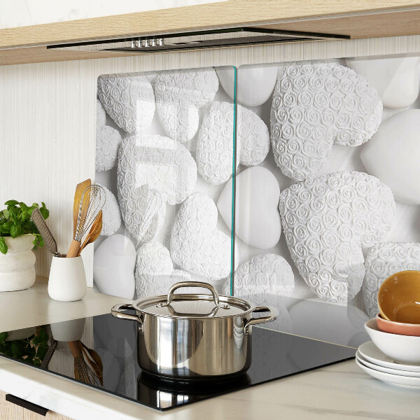 Tagliere in vetro temperato con motivo di cuori bianchi