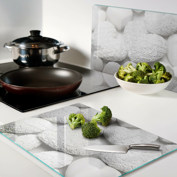 Tagliere in vetro temperato con motivo di cuori bianchi