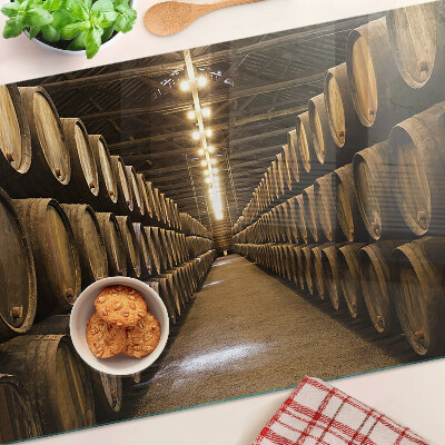 Tagliere in vetro con stampa raffigurante l'interno di una cantina con botti