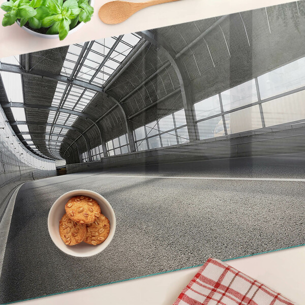 Tagliere in vetro temperato con motivo di architettura moderna e geometrie decorative