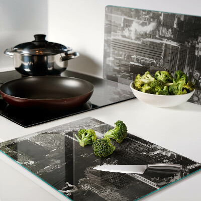 Tagliere in vetro con stampa del panorama della città nei toni del bianco e nero