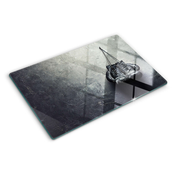 Tagliere in vetro temperato poltrona in un interno minimalista