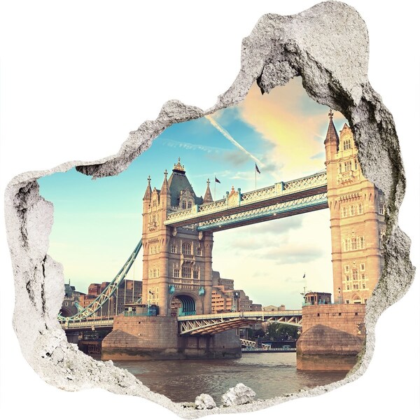 Trompe l'oeil buco nel muro Tower Bridge a Londra