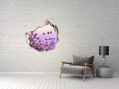 Trompe l'oeil buco nel muro Fiori di lavanda nella luce del mattino