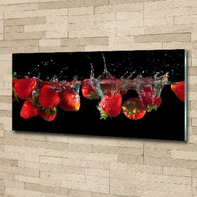 Quadro su vetro acrilico Fragole sott'acqua