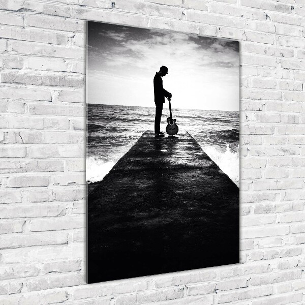 Quadro in vetro acrilico verticale Chitarrista sul molo