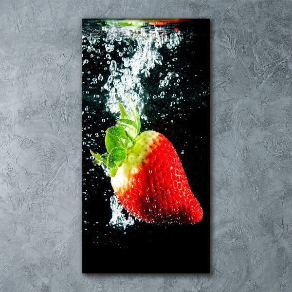 Quadro stampa su vetro acrilico verticale Fragola sott'acqua