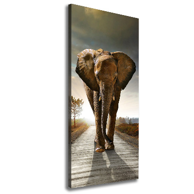 Quadro su tela canvas verticale Camminare come un elefante