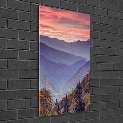 Quadro di vetro verticale Nebbia sulle montagne