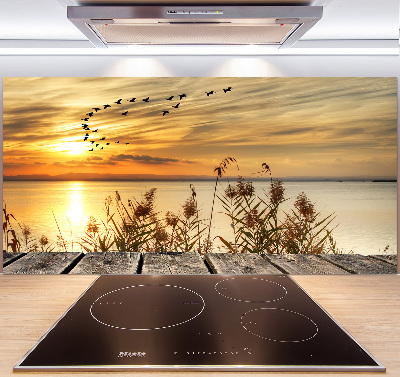 Pannello paraschizzi cucina con stampa raffigurante un molo sul lago