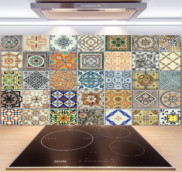 Pannello paraschizzi cucina con piastrelle in ceramica