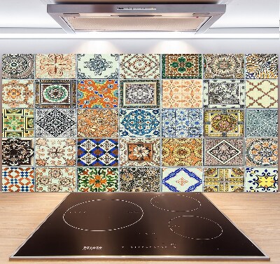 Pannello paraschizzi cucina con piastrelle in ceramica