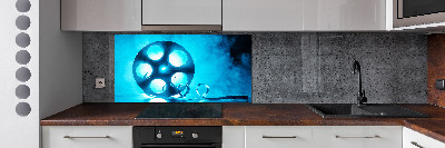 Pannello retrocucina con rullo per applicazione della pellicola