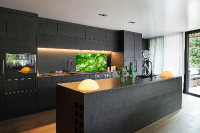 Rivestimento parete cucina con motivo Foresta verde