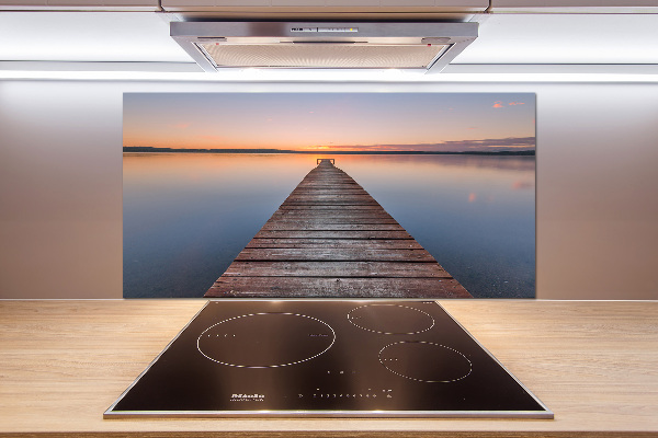 Rivestimento parete cucina con finitura in legno tipo molo