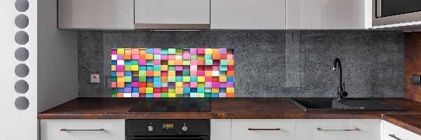 Rivestimento parete cucina con quadrati colorati