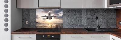 Pannello retrocucina con stampa raffigurante un aereo sopra il mare