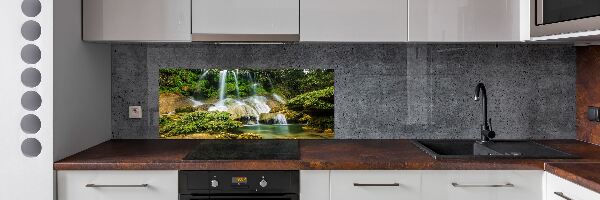 Rivestimento parete cucina con motivo a cascata