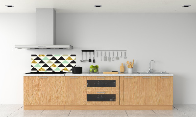 Rivestimento parete cucina con motivo a triangoli colorati