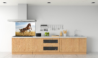 Rivestimento parete cucina con stampa raffigurante una giumenta con il suo puledro