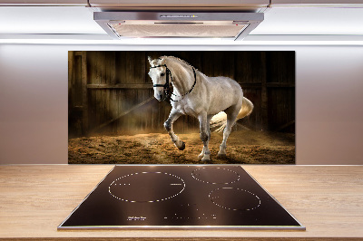 Pannello retrocucina con il disegno di un cavallo bianco nella stalla