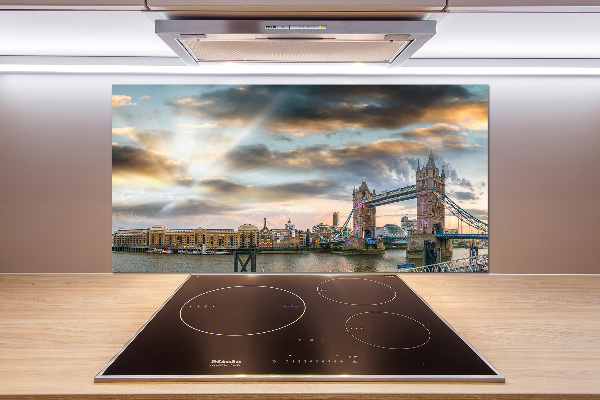 Rivestimento parete cucina con stampa del Tower Bridge di Londra