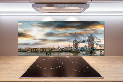 Rivestimento parete cucina con stampa del Tower Bridge di Londra