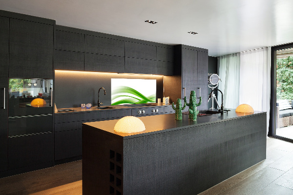 Pannello retrocucina con motivo a onde astratte