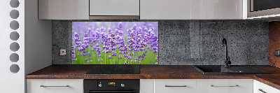 Rivestimento parete cucina con motivo lavanda