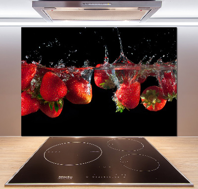 Rivestimento parete cucina con motivo fragole sott'acqua