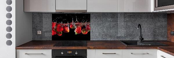 Rivestimento parete cucina con motivo fragole sott'acqua