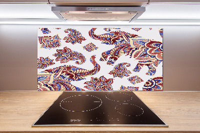 Rivestimento parete cucina con ornamenti a forma di elefante